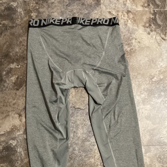 Men’s NIKE Compression Pants (XXL) - Picture 8 of 8